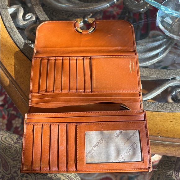 Salvatore Ferragamo Long Continental Wallet - Picture 4 of 13